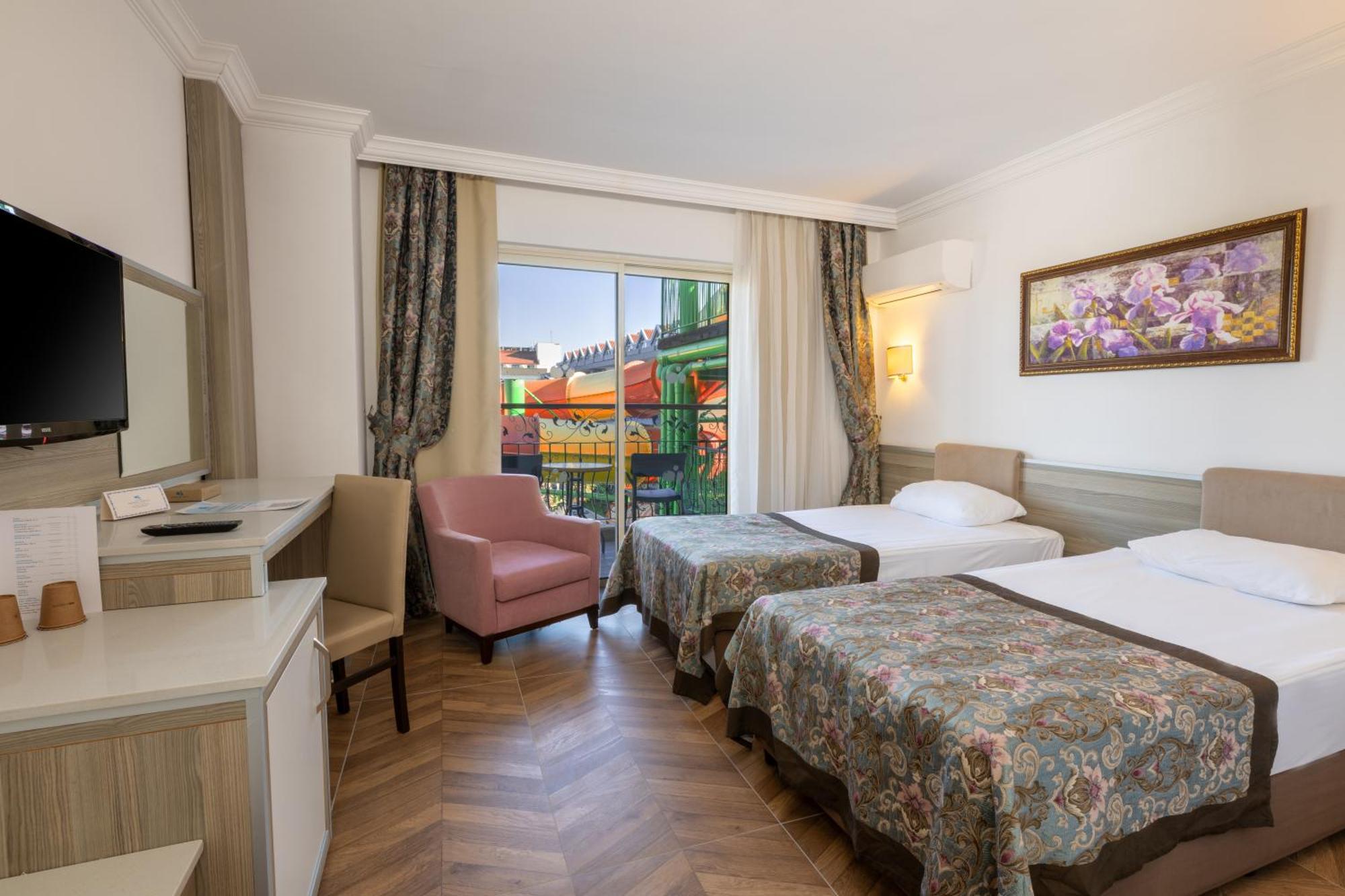 Crystal Aura Beach Resort&Spa Kemer Exterior foto