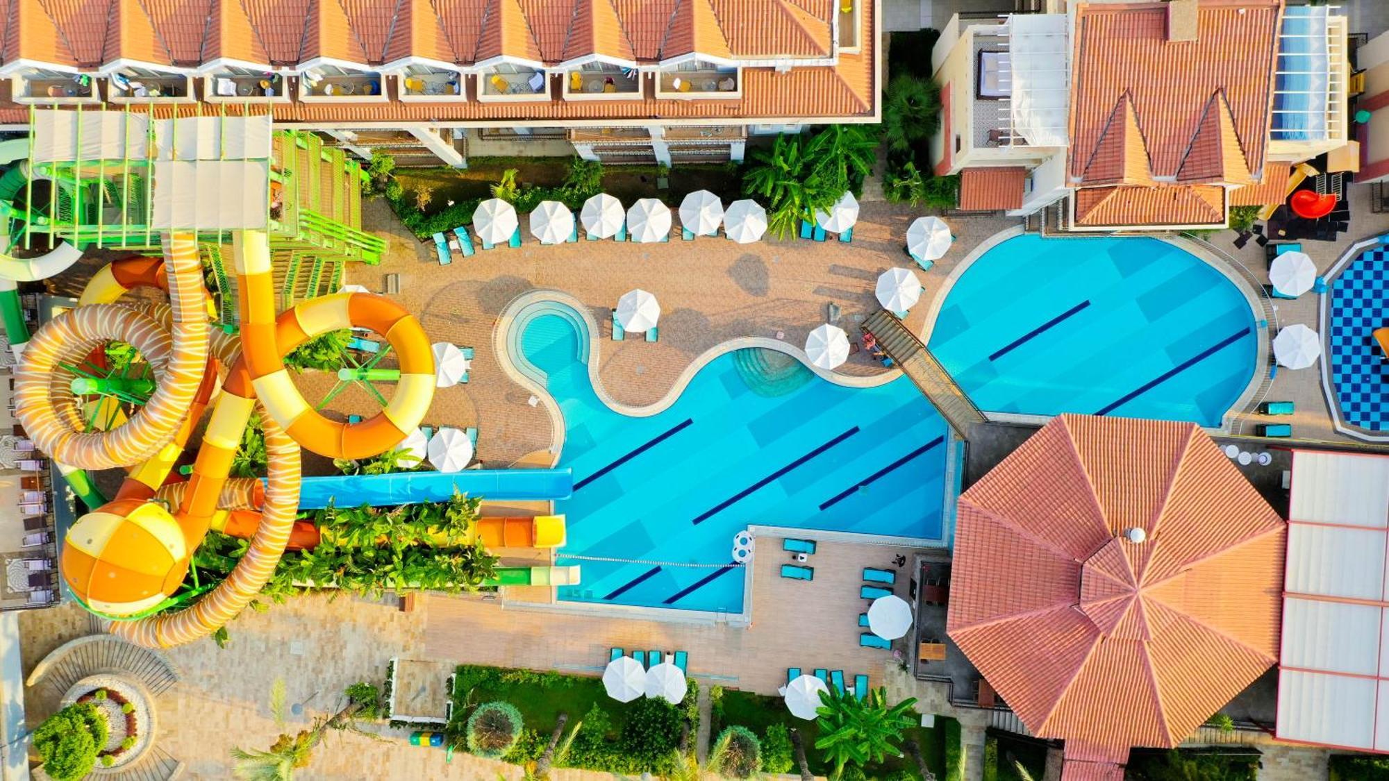 Crystal Aura Beach Resort&Spa Kemer Exterior foto