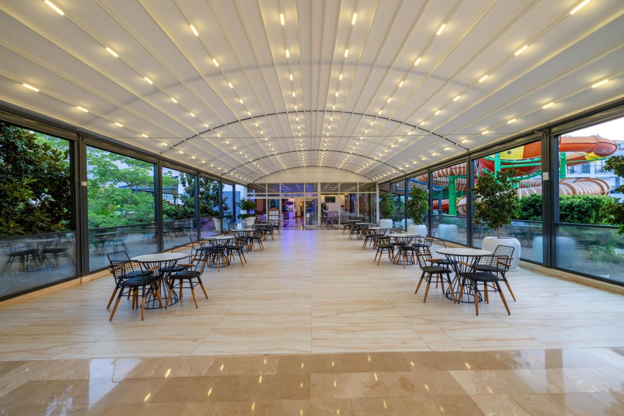 Crystal Aura Beach Resort&Spa Kemer Exterior foto