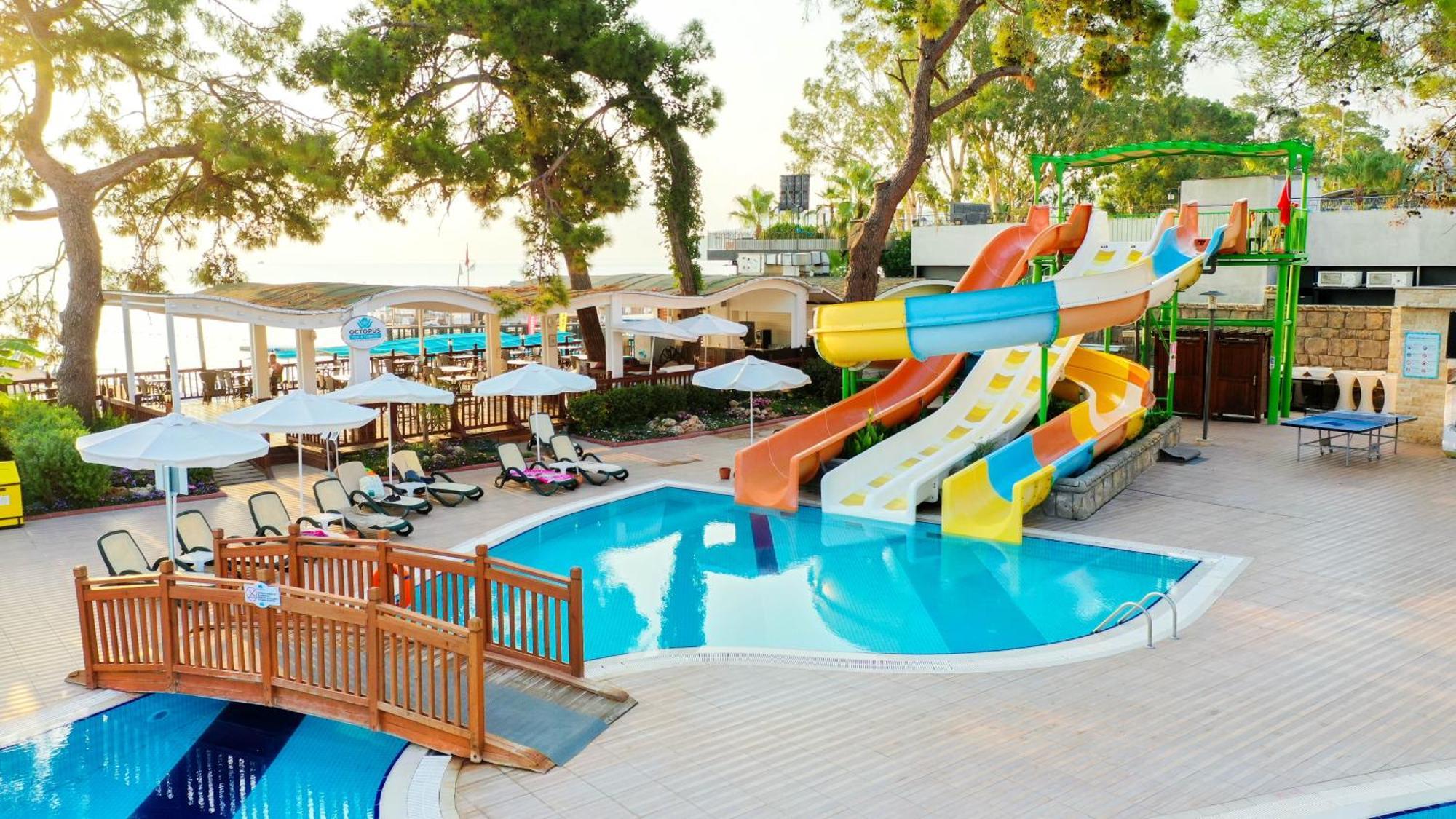Crystal Aura Beach Resort&Spa Kemer Exterior foto